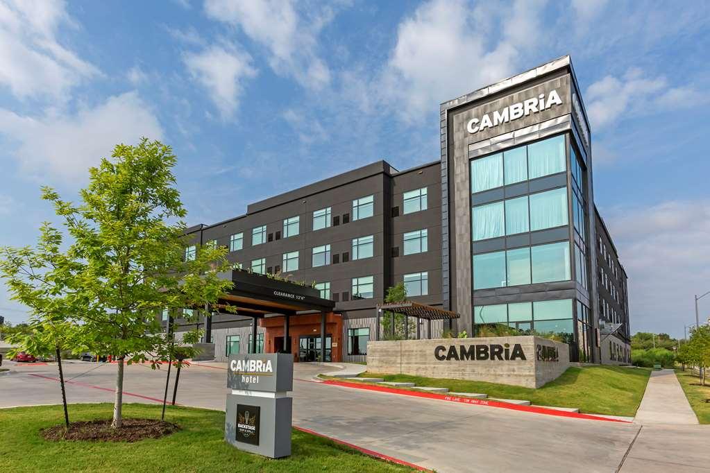 Cambria Hotel Austin Airport Exteriör bild